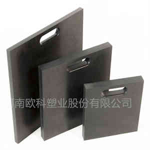 China-polyethylene-outrigger-block-black-HDPE-plastic