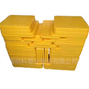 uhmwpe-China-polyethylene-outrigger-block-black